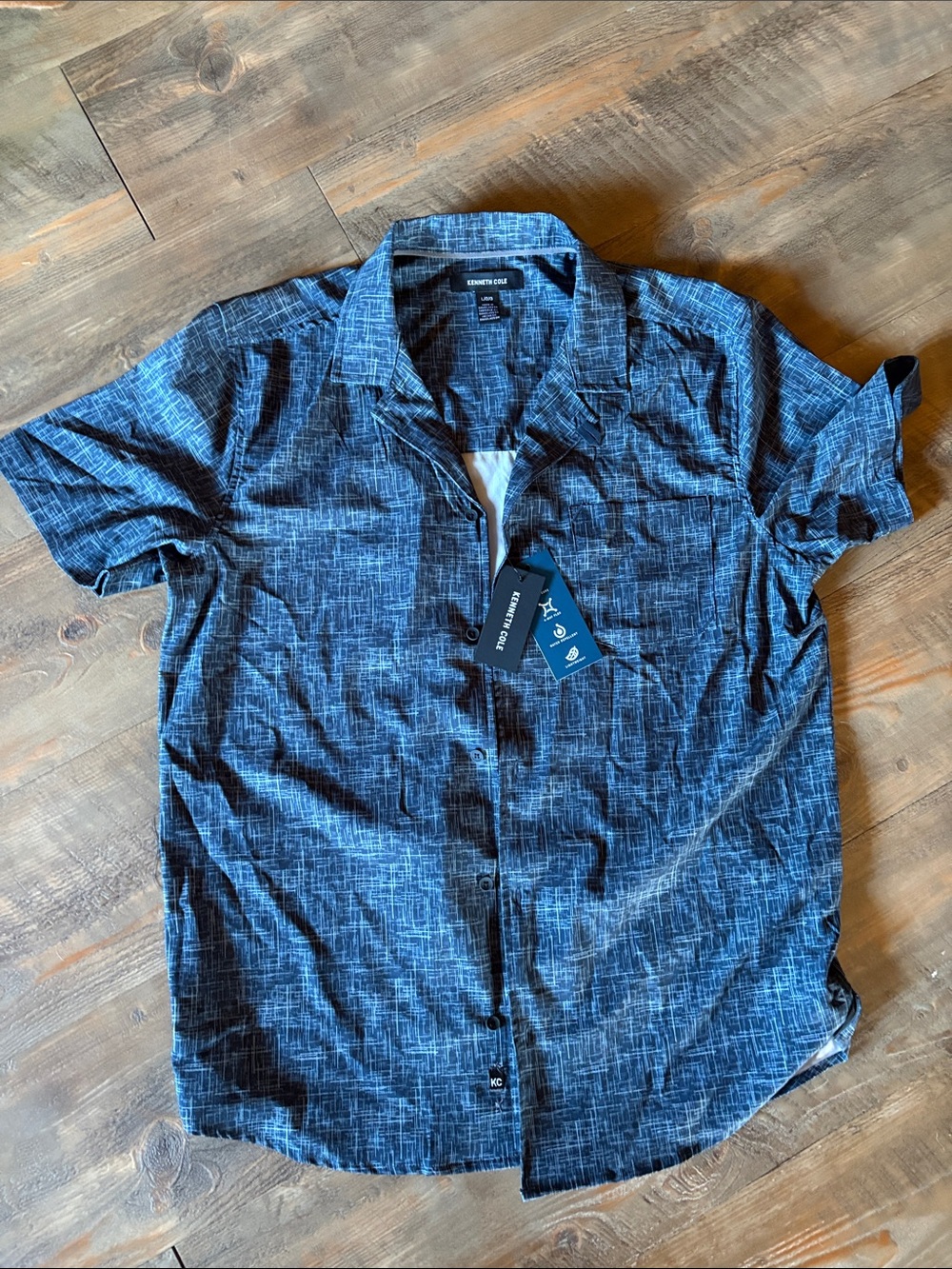 Kenneth Cole Short Sleeve Button-Down Shirt in Navy Crosshatch